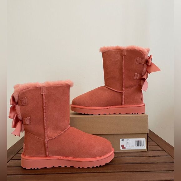 UGG Bailey Bow Satin Boots Clay Pot Women Size 7 - Picture 1 of 14